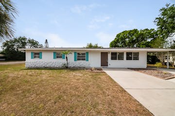 744 Pineland Ave Venice, FL 34285